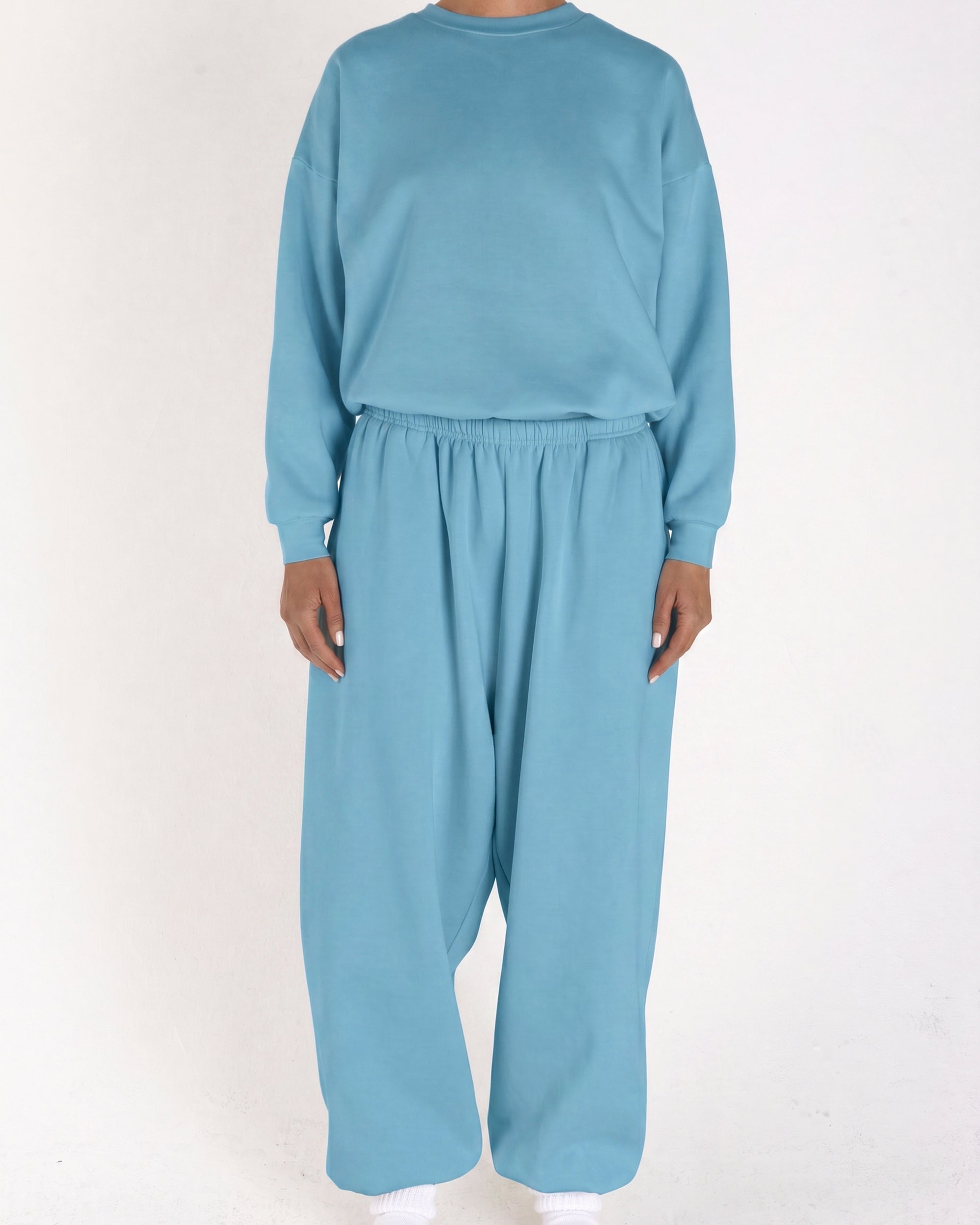 Crewneck Light Blue